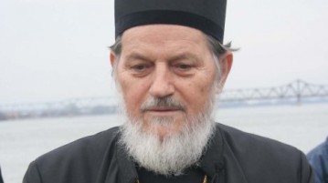 Vladika Lavrentije gradi sportsko-rekreativni kompleks za decu