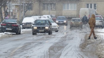 ANKETA: Kako komentarišete raspisivanje vanrednih parlamentarnih izbora?