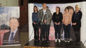 Niko sa strane nama neće doneti ni nove poslove, ni bezbrižan život
