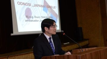 Ambasador Japana Đuići Takahara posetio Šabačku gimnaziju