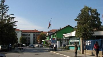 Dr Vujke ili dr Milimetar ili…