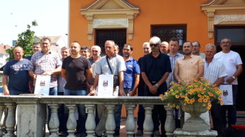 Priznanje šabačkim humanistima