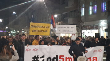 „Vučić+ politika= prazno selo“