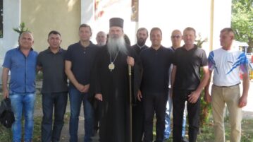 Шабац помогао седам српских породица на Косову да засаде јагоде